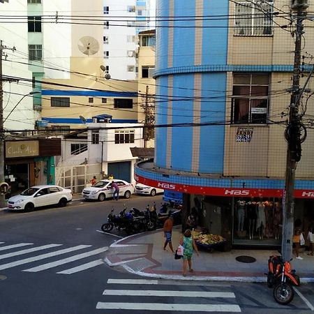 Quitinete A Poucos Passos Da Praia No Ponto Mais Central Da Cidade. 구아라파리 외부 사진
